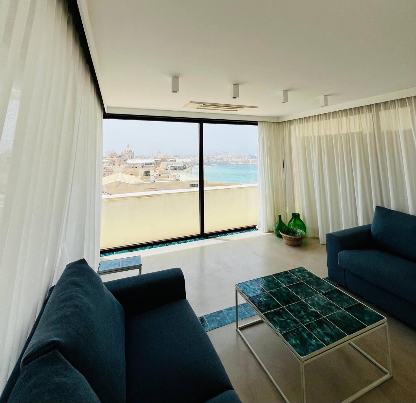 Attico Terrammare Apartment Trapani Bagian luar foto