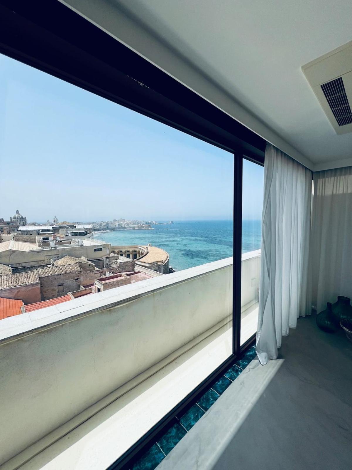 Attico Terrammare Apartment Trapani Bagian luar foto